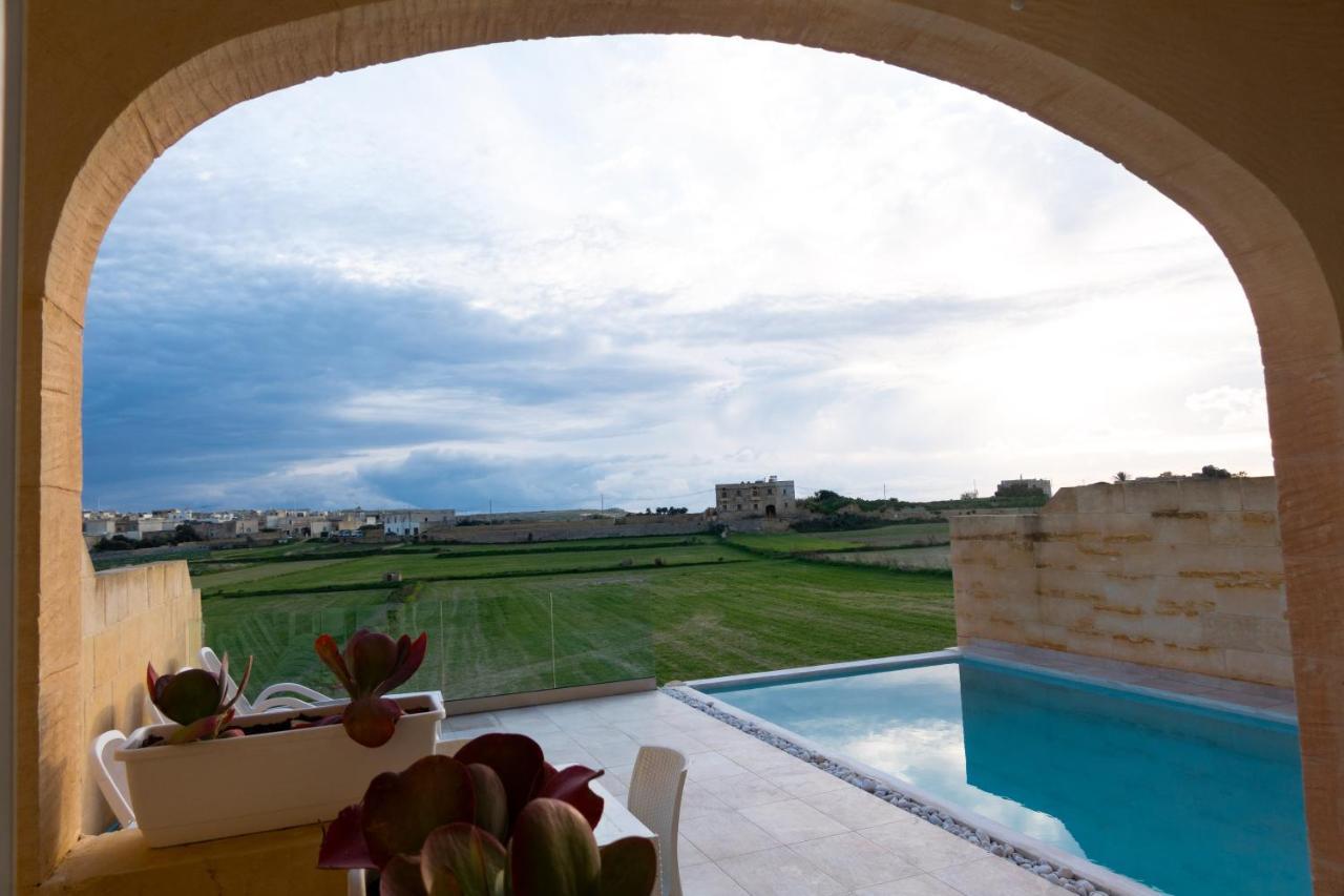 Inni Holiday Home With Infinity Pool Gharb  Exterior photo