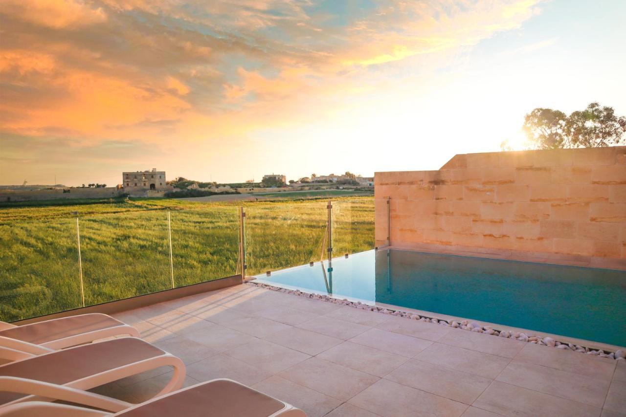 Inni Holiday Home With Infinity Pool Gharb  Exterior photo