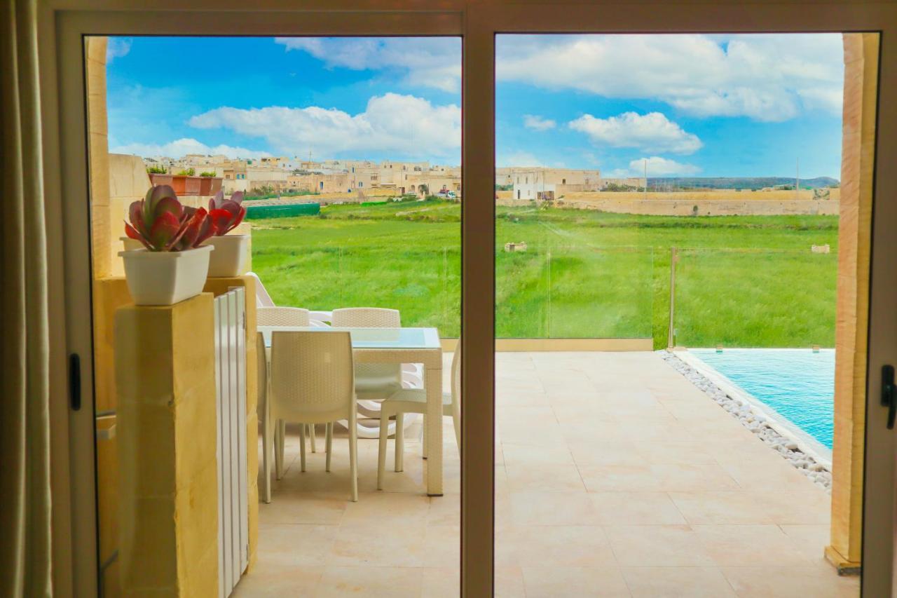 Inni Holiday Home With Infinity Pool Gharb  Exterior photo